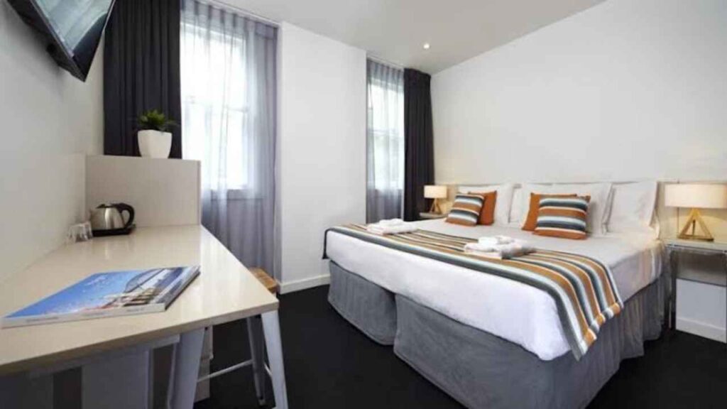 Veriu Central Hotel